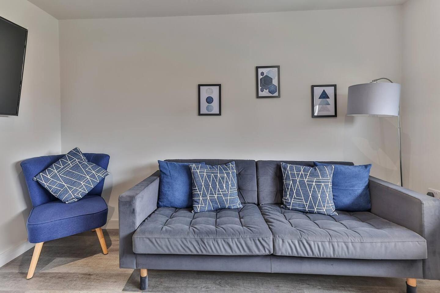 שפילד Newly Renovated 3 Bed 2 Bath Apartment & Parking מראה חיצוני תמונה