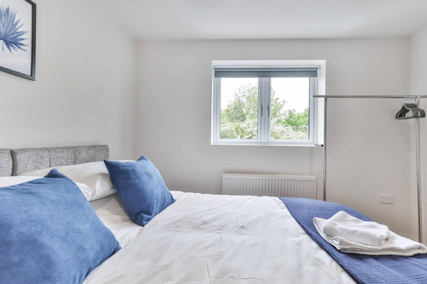 שפילד Newly Renovated 3 Bed 2 Bath Apartment & Parking מראה חיצוני תמונה