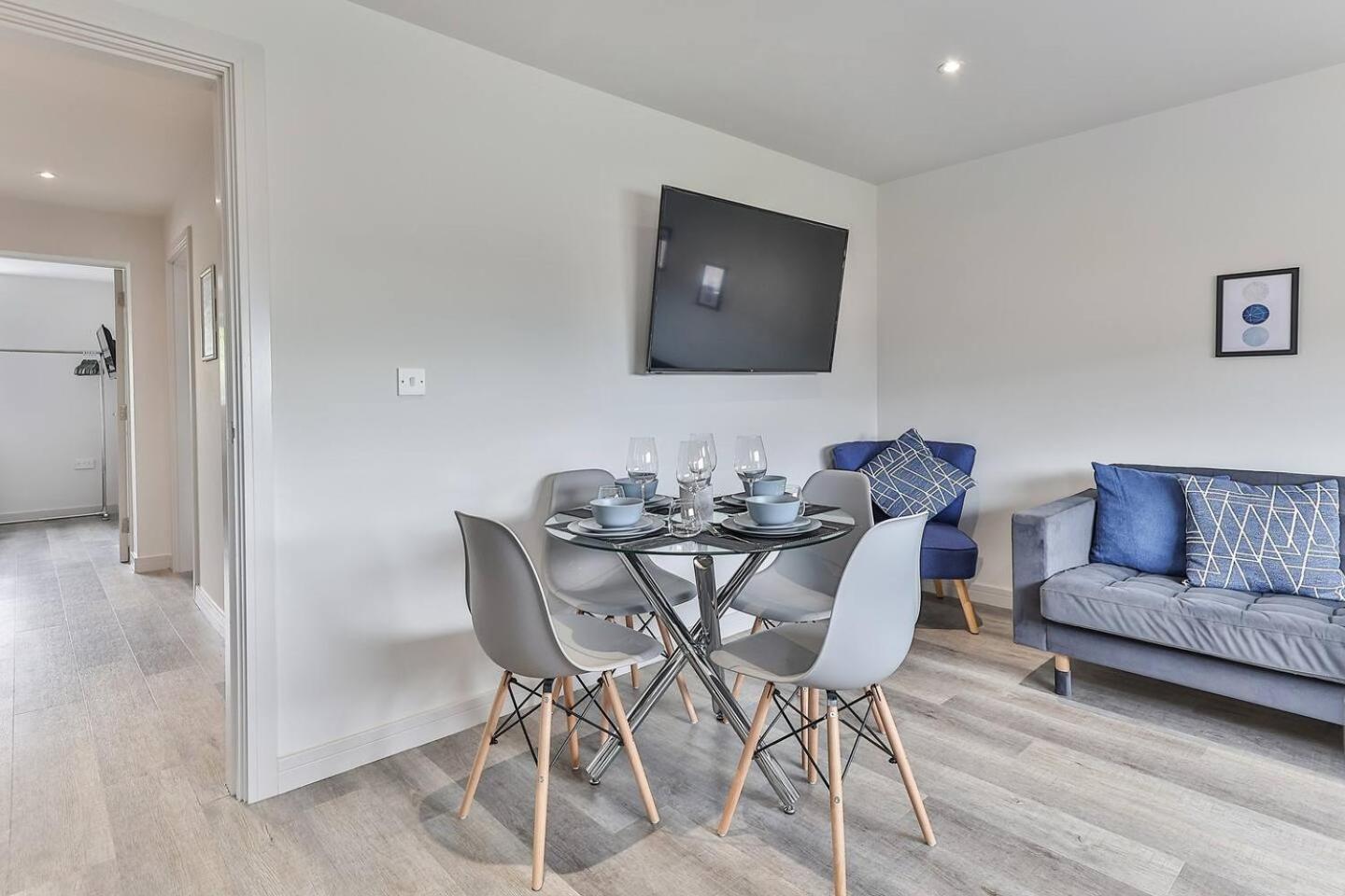 שפילד Newly Renovated 3 Bed 2 Bath Apartment & Parking מראה חיצוני תמונה